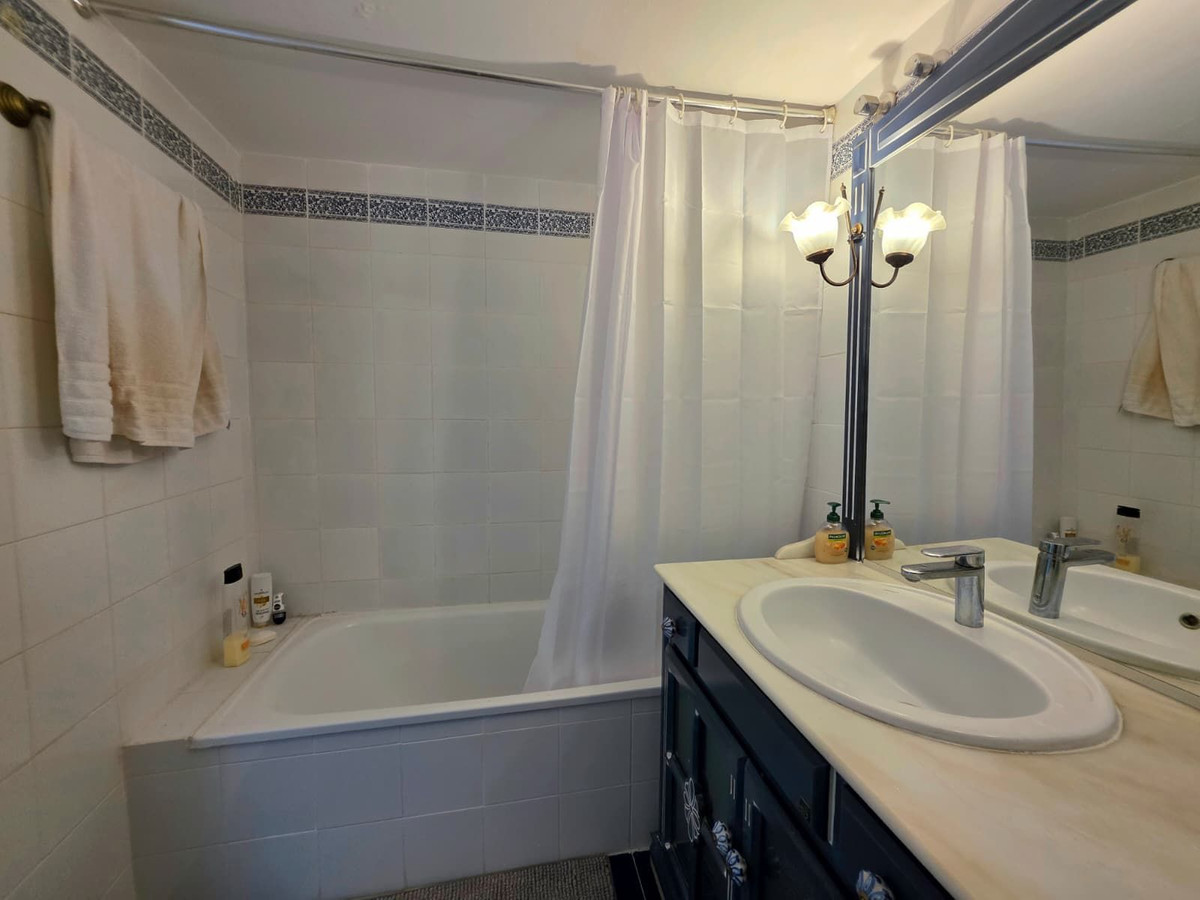 2 Dormitorios Apartamento en Venta en Aloha — view 9