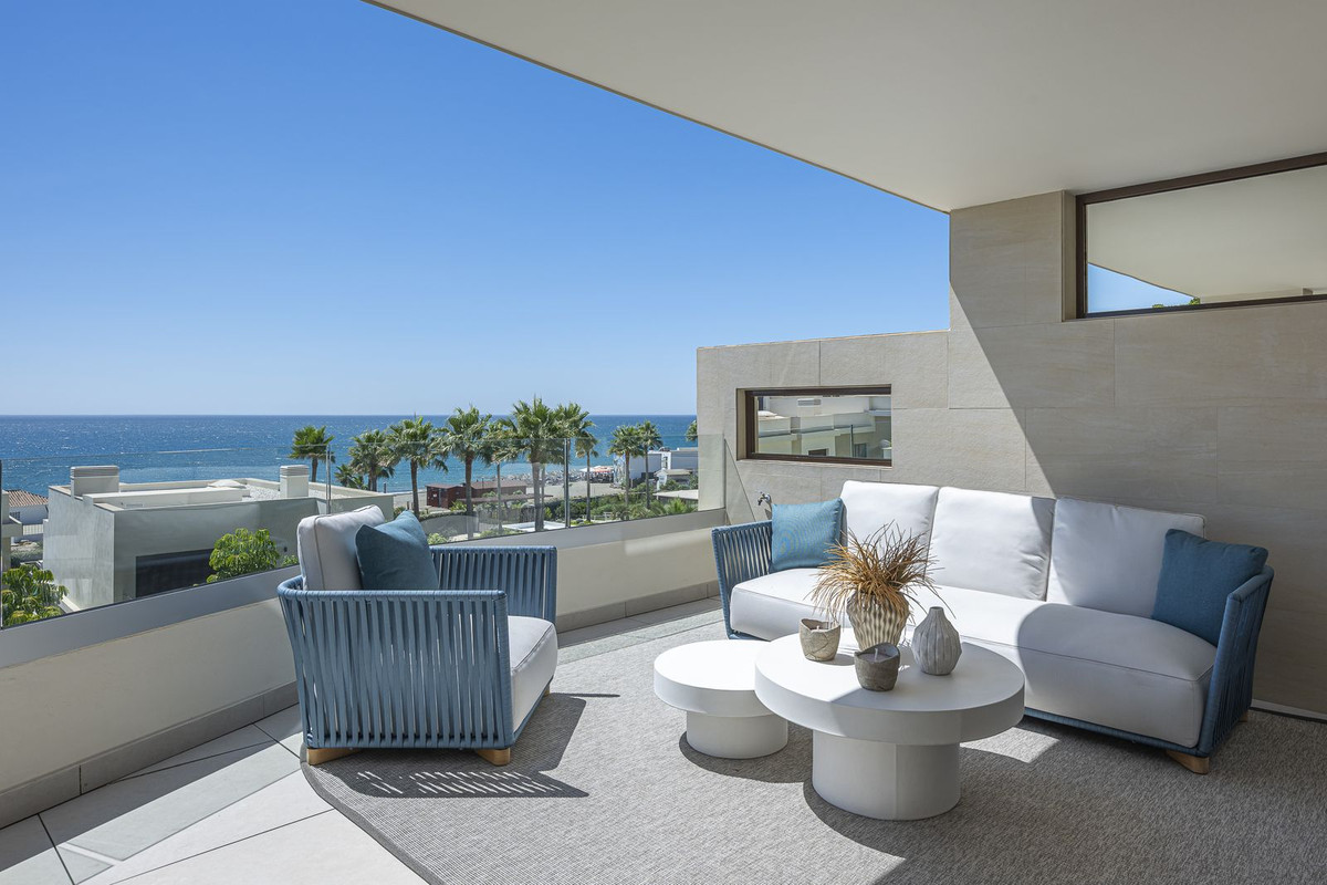 2 Bedroom Apartment for Sale in New Golden Mile