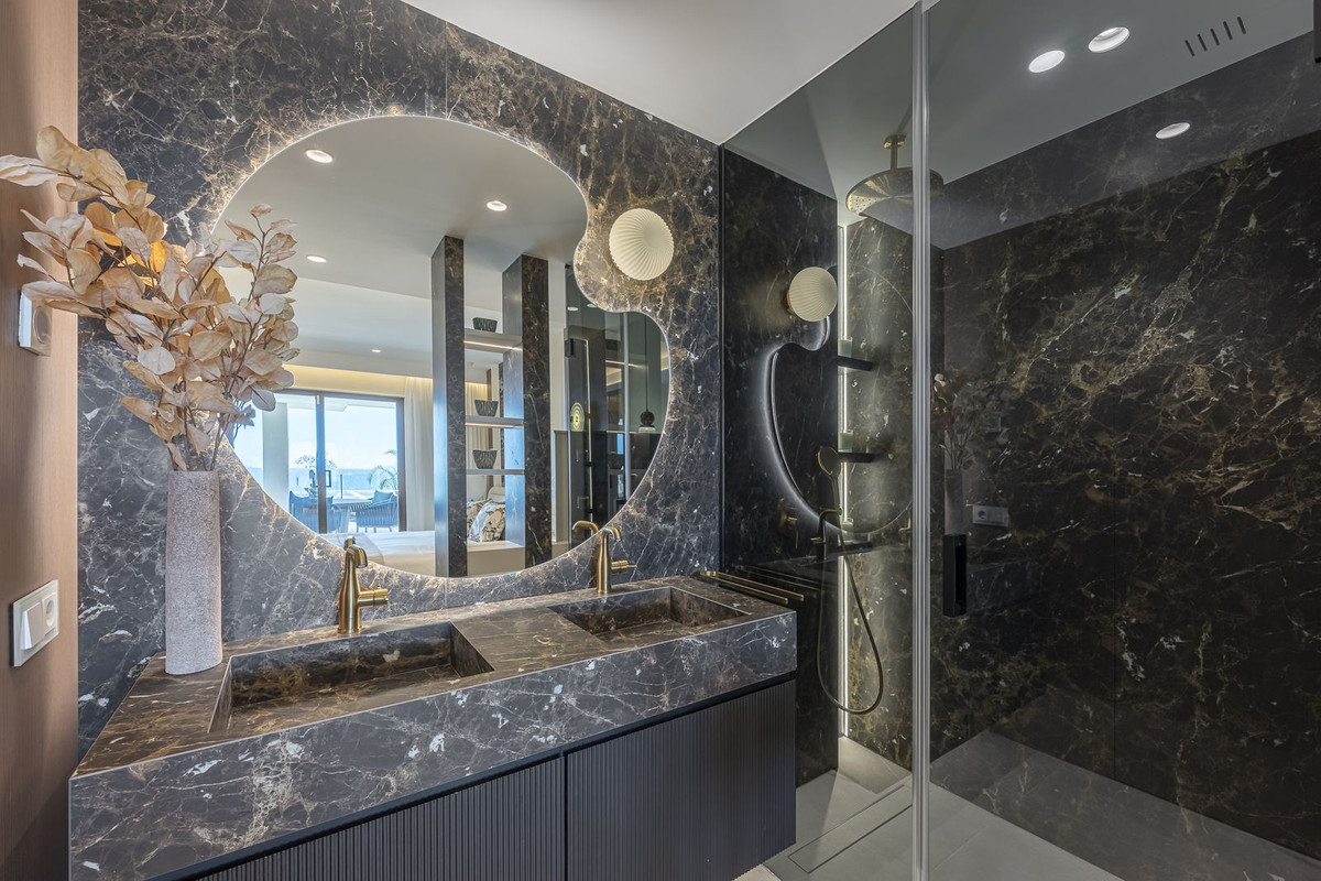 2 Bedroom Apartment for Sale in New Golden Mile — view 15
