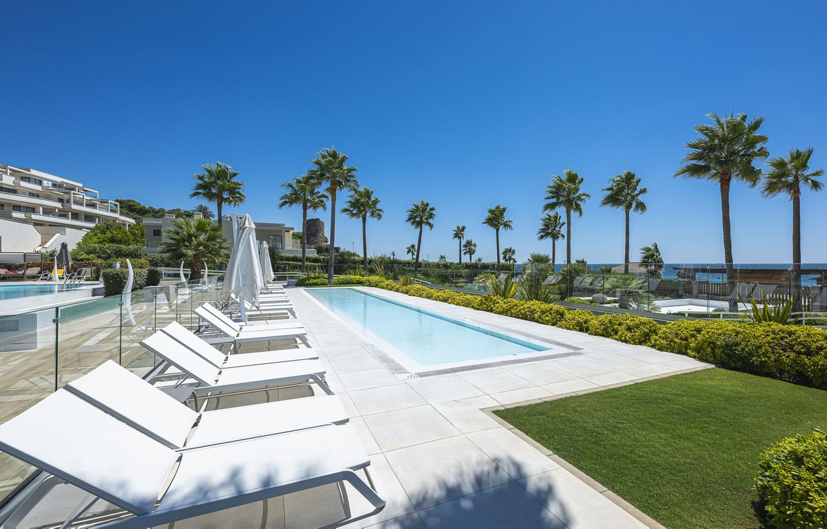 2 Bedroom Apartment for Sale in New Golden Mile — view 20