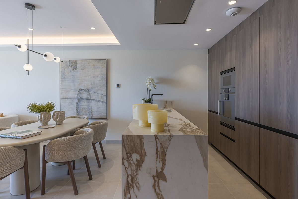 2 Bedroom Apartment for Sale in New Golden Mile — view 9