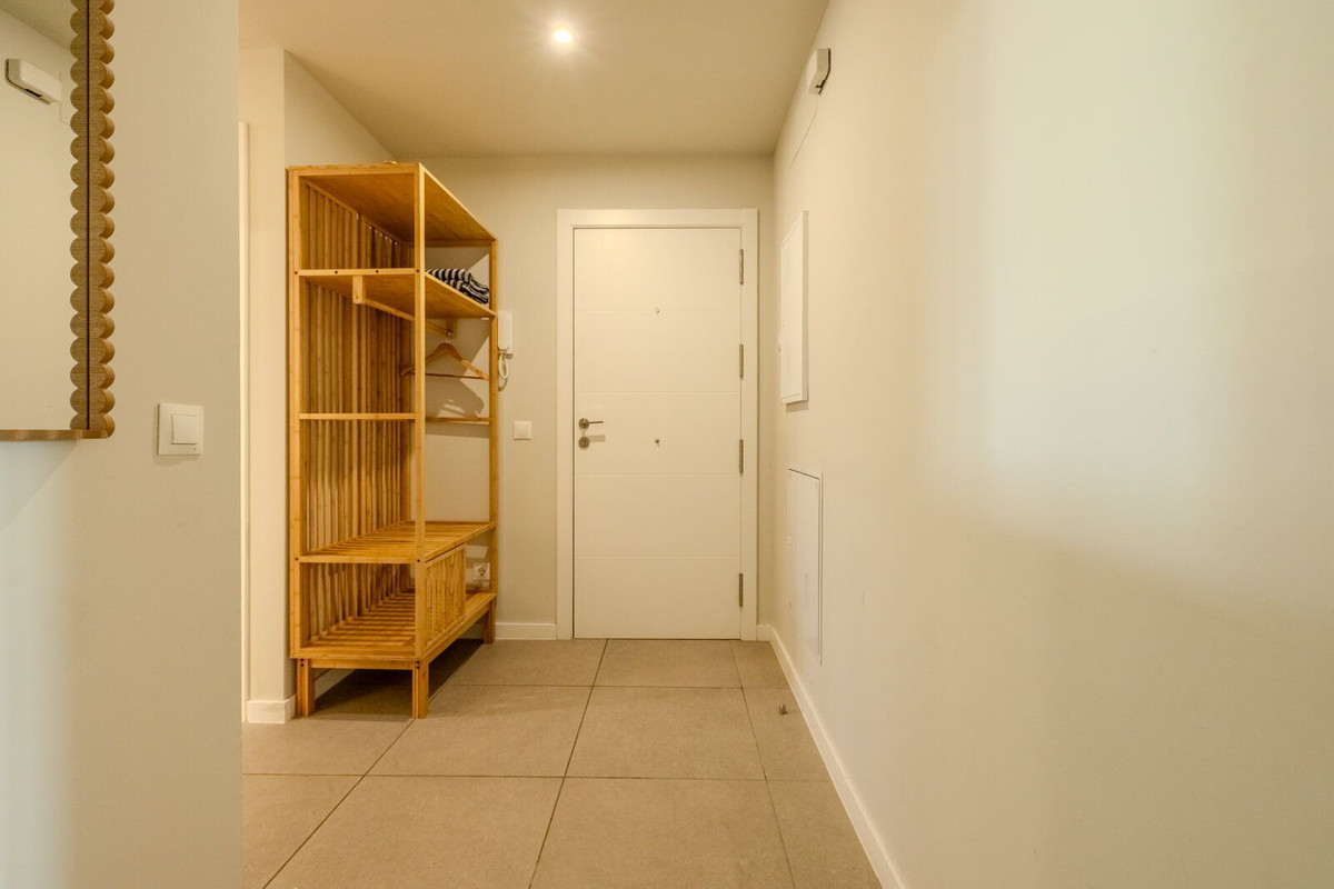 3 Bedroom Apartment for Sale in Estepona — view 17