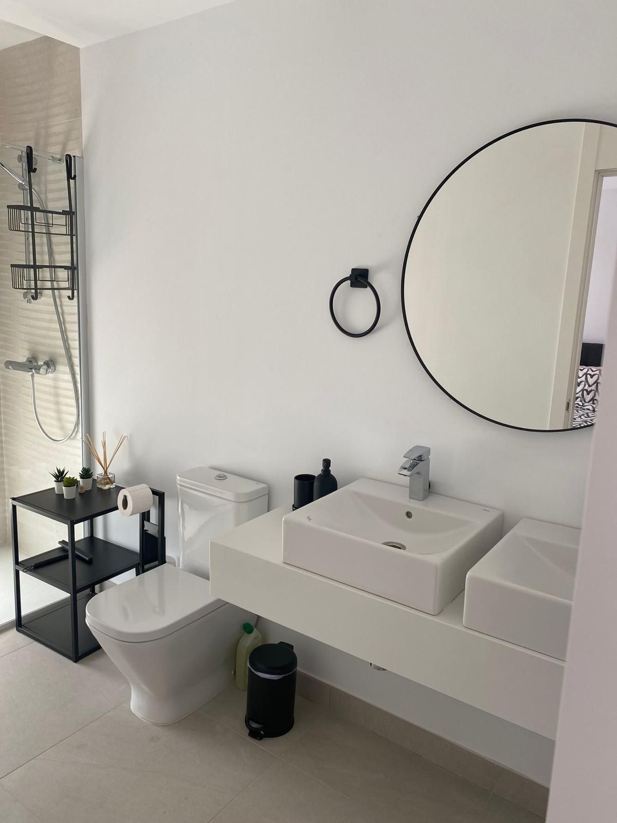 2 Bedroom Apartment for Sale in Estepona — view 16
