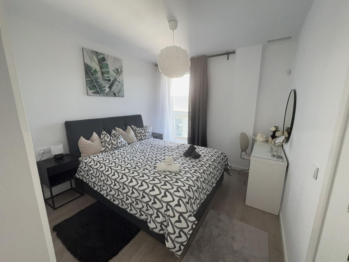 2 Bedroom Apartment for Sale in Estepona — view 20