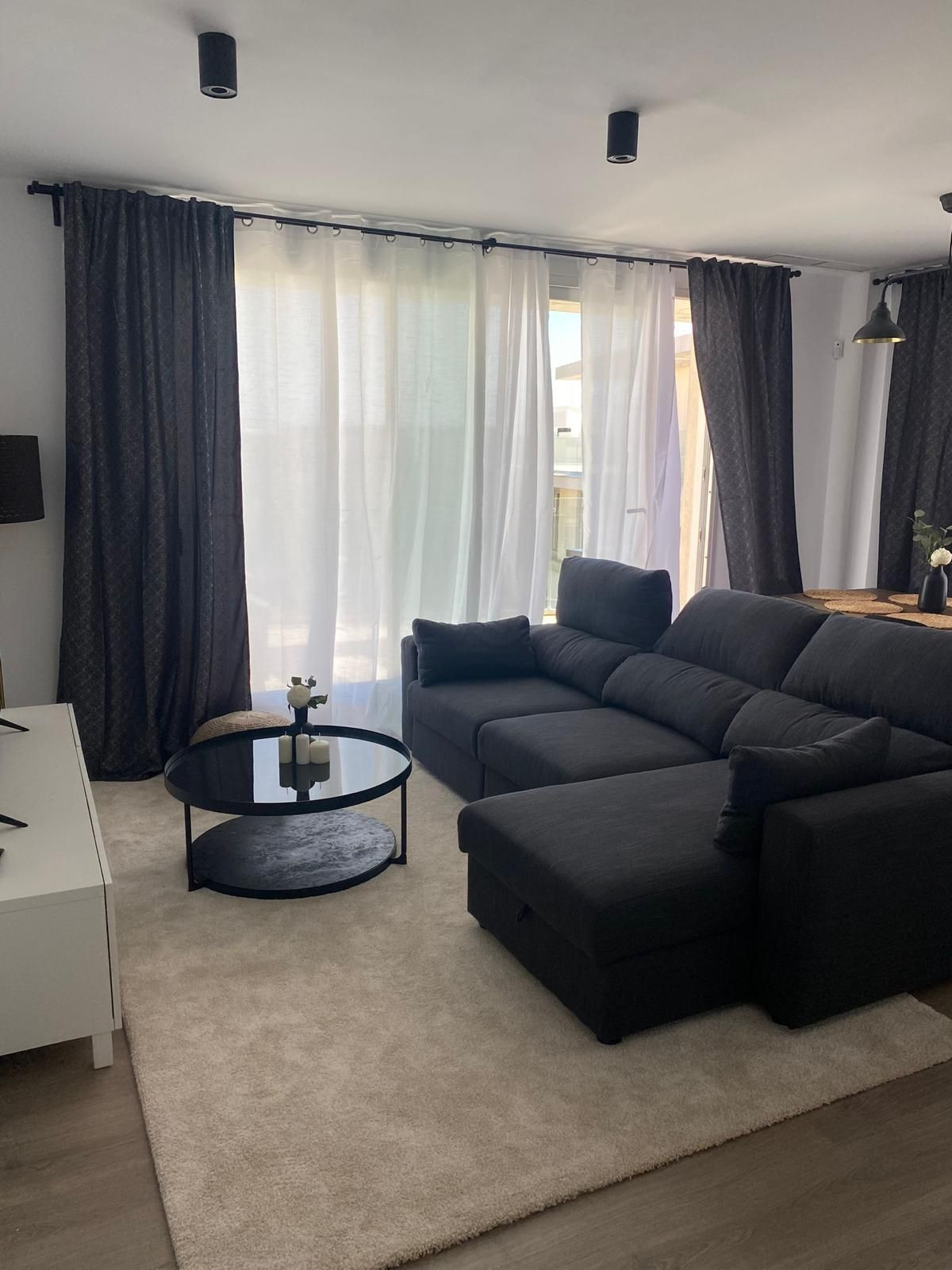 2 Bedroom Apartment for Sale in Estepona — view 3