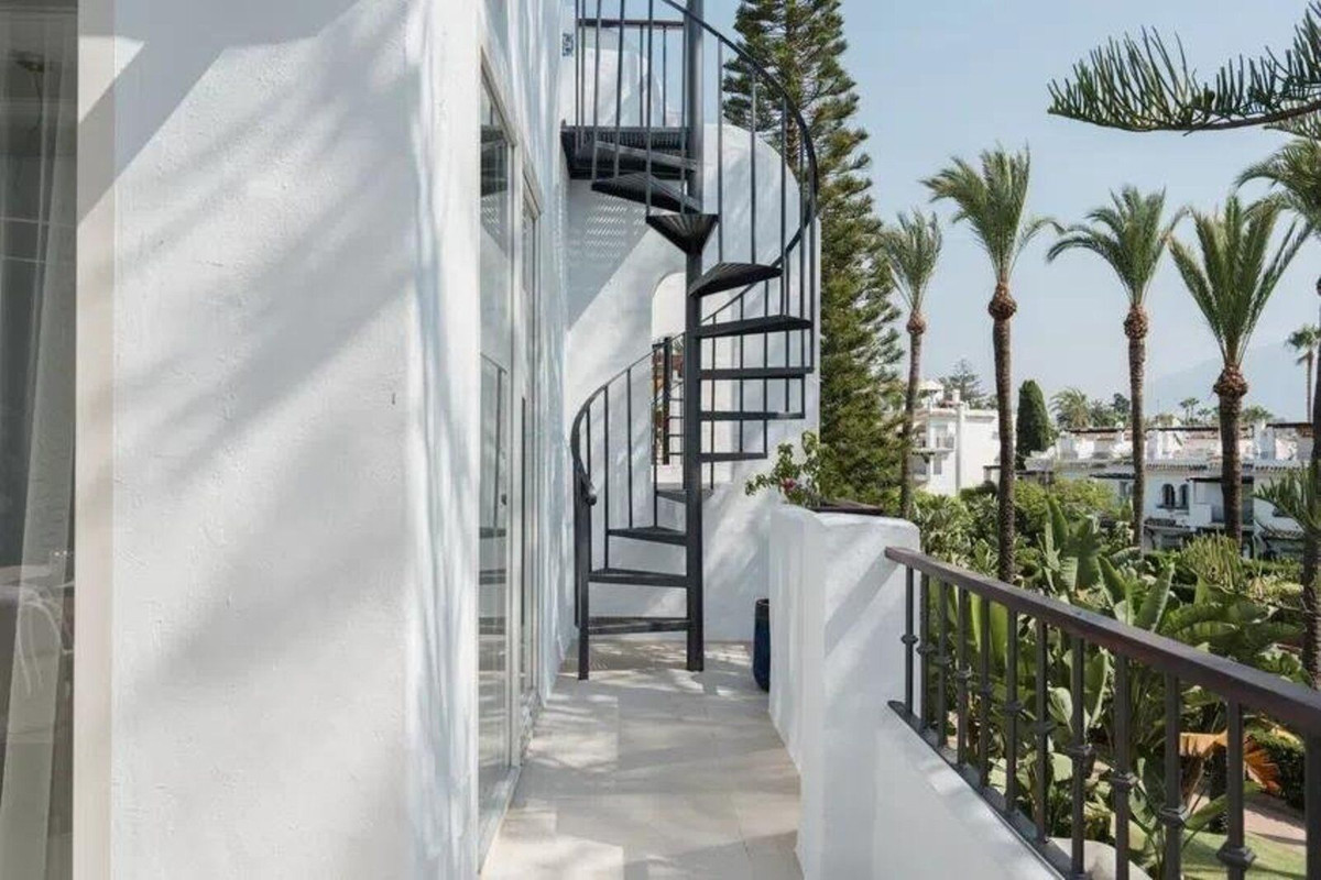 3 Bedroom Apartment for Sale in San Pedro de Alcántara — view 12