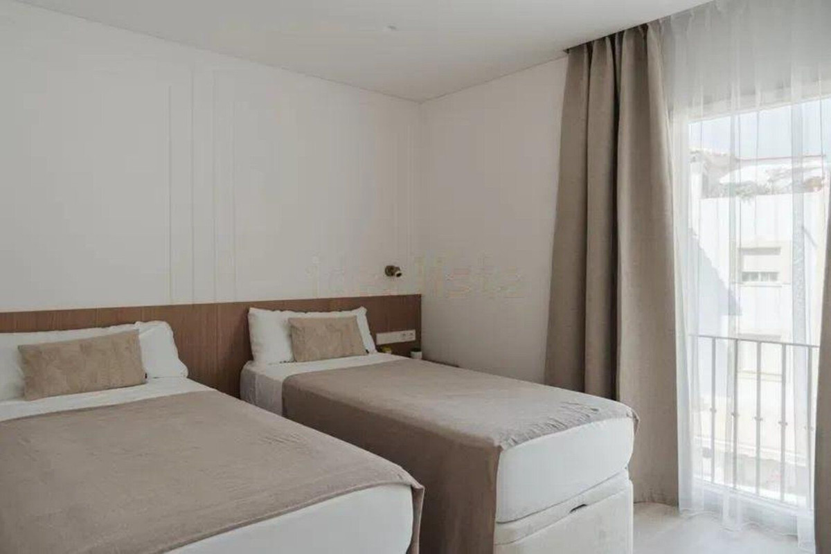 3 Bedroom Apartment for Sale in San Pedro de Alcántara — view 20