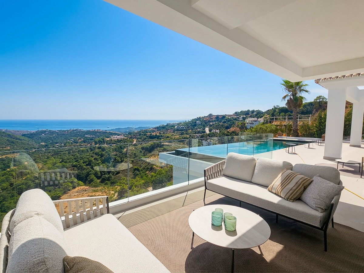 5 Chambres Villa à Vendre à Benahavís — view 3