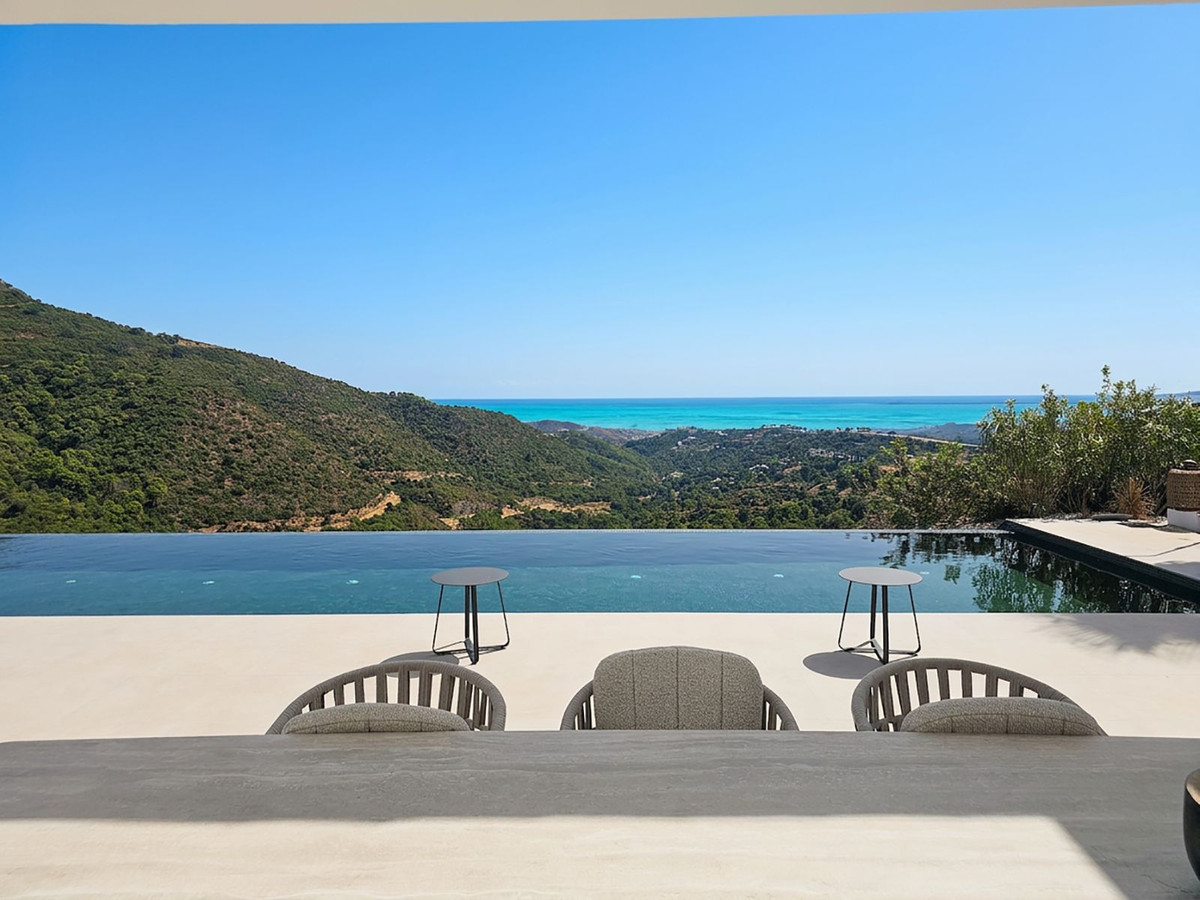 5 Chambres Villa à Vendre à Benahavís — view 4