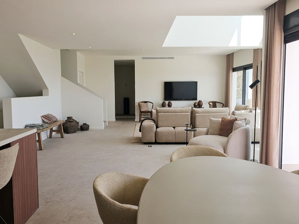 5 Chambres Villa à Vendre à Benahavís — view 8