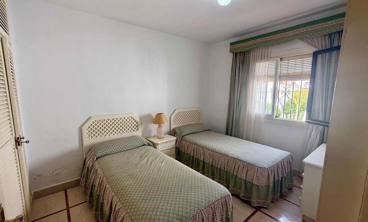 2 Dormitorios Villa en Venta en Marbella — view 16