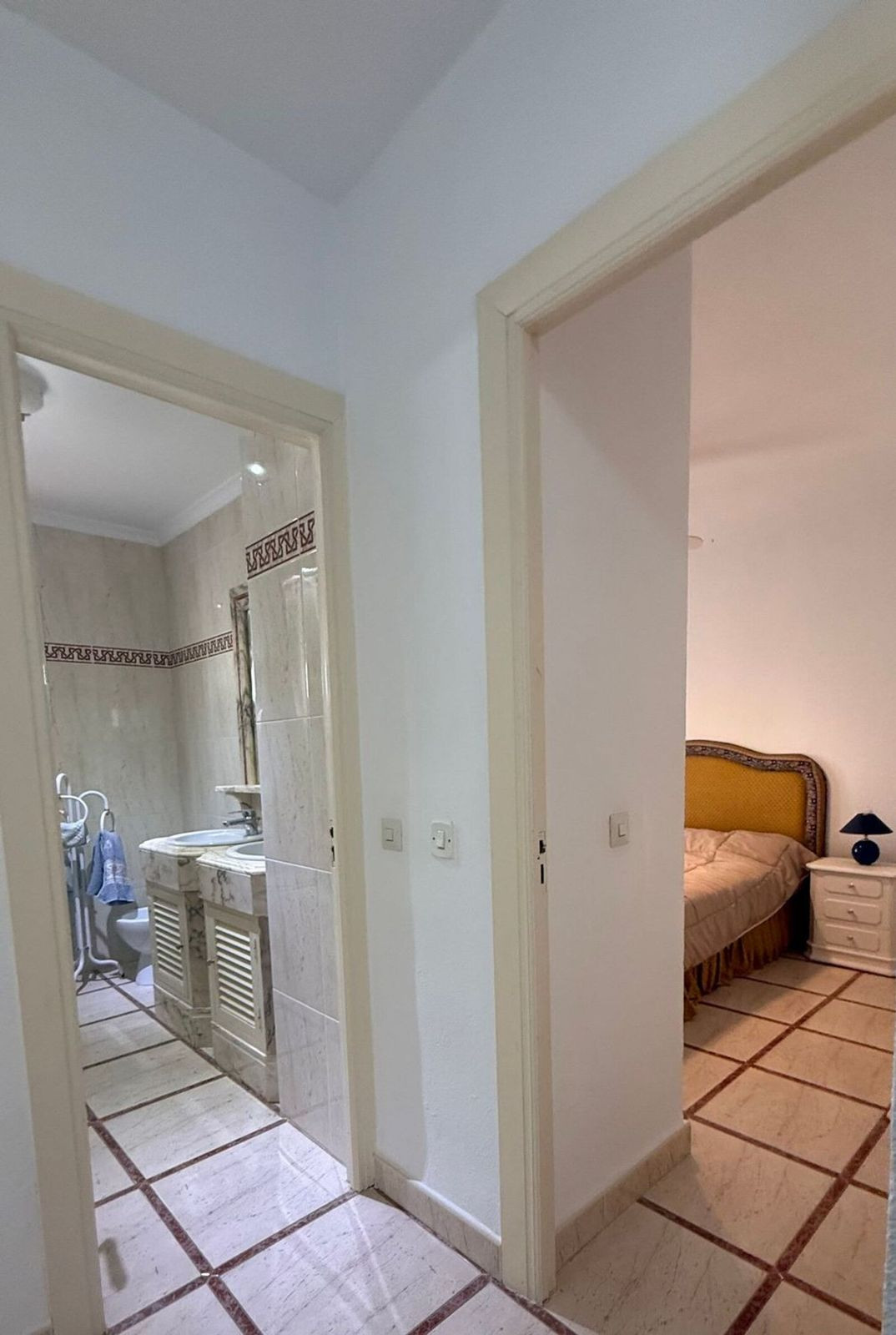 2 Dormitorios Villa en Venta en Marbella — view 20