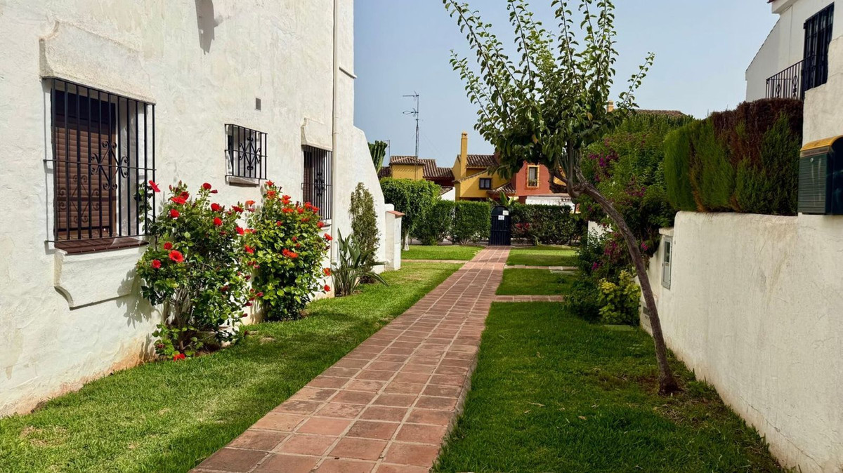 2 Dormitorios Villa en Venta en Marbella — view 4