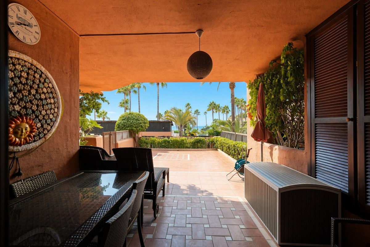 2 Bedroom Apartment for Sale in New Golden Mile — view 11