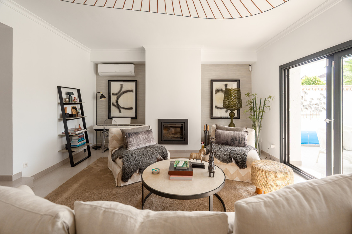 5 Dormitorios Villa en Venta en Nueva Andalucía — view 6