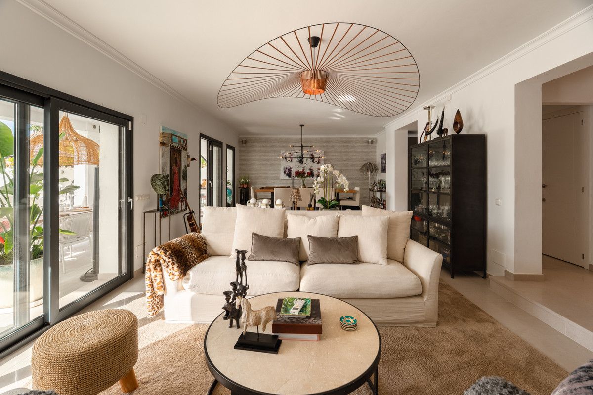 5 Dormitorios Villa en Venta en Nueva Andalucía — view 7