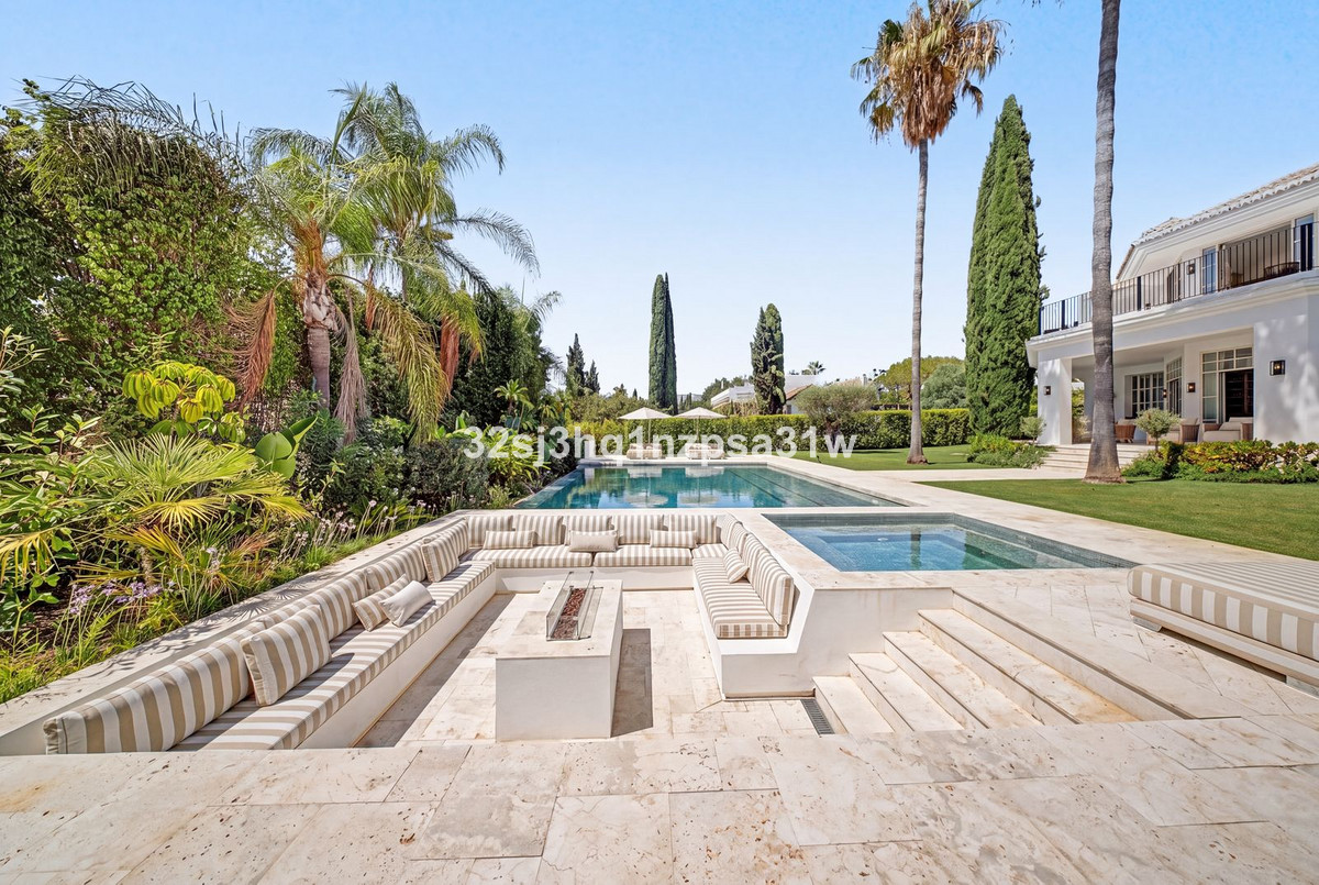 5 Chambres Villa à Vendre à Nueva Andalucía — view 5