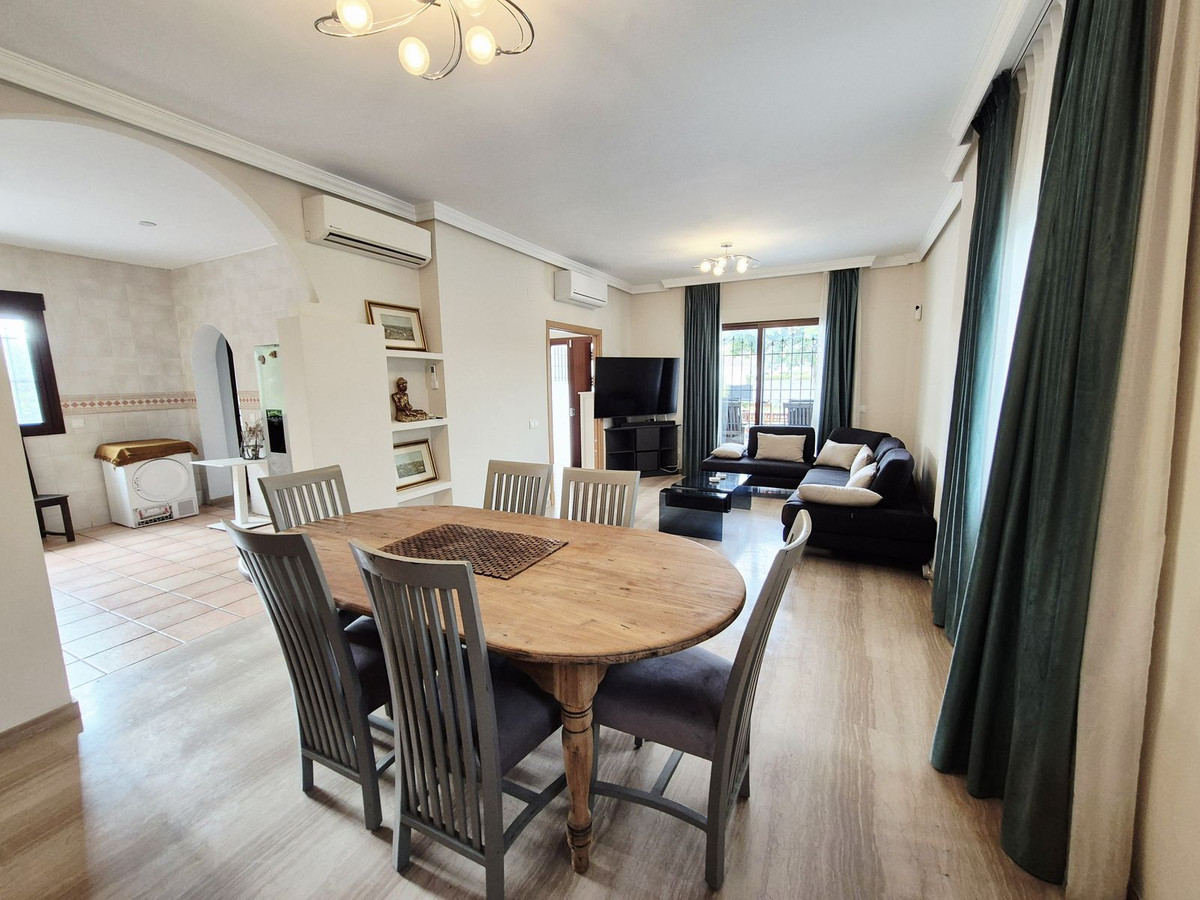 4 Dormitorios Villa en Venta en Guadalmina Baja — view 13