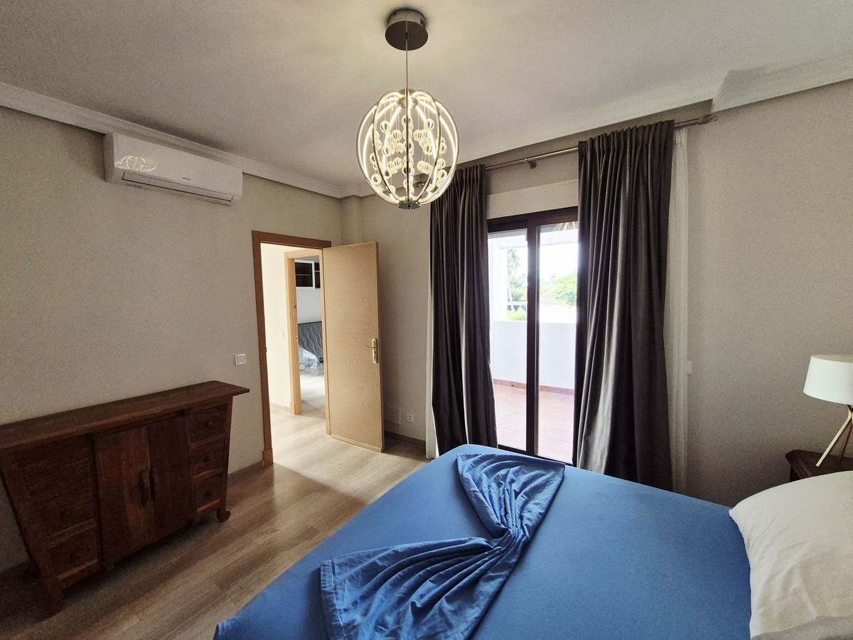 4 Dormitorios Villa en Venta en Guadalmina Baja — view 15