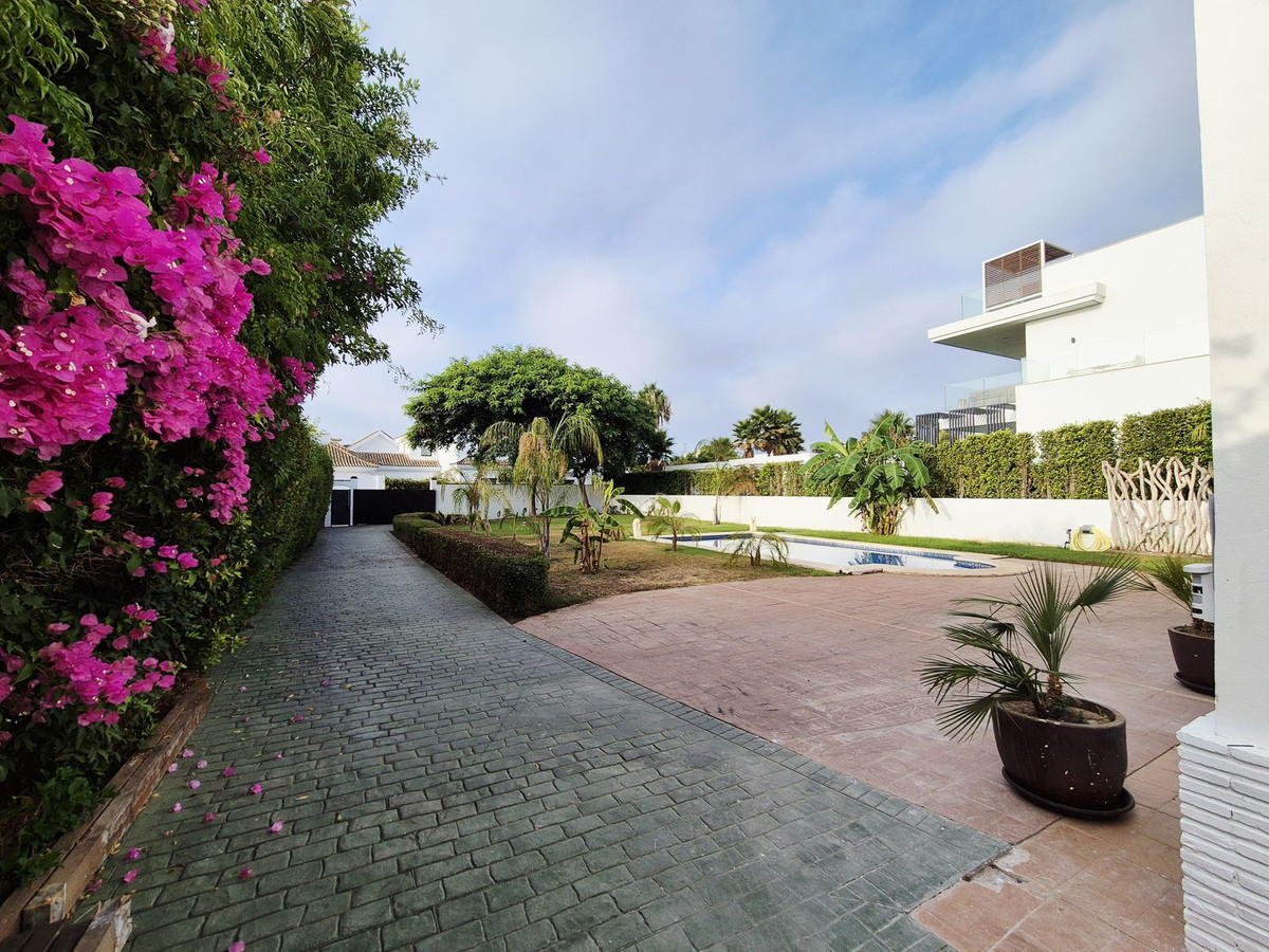 4 Dormitorios Villa en Venta en Guadalmina Baja — view 20