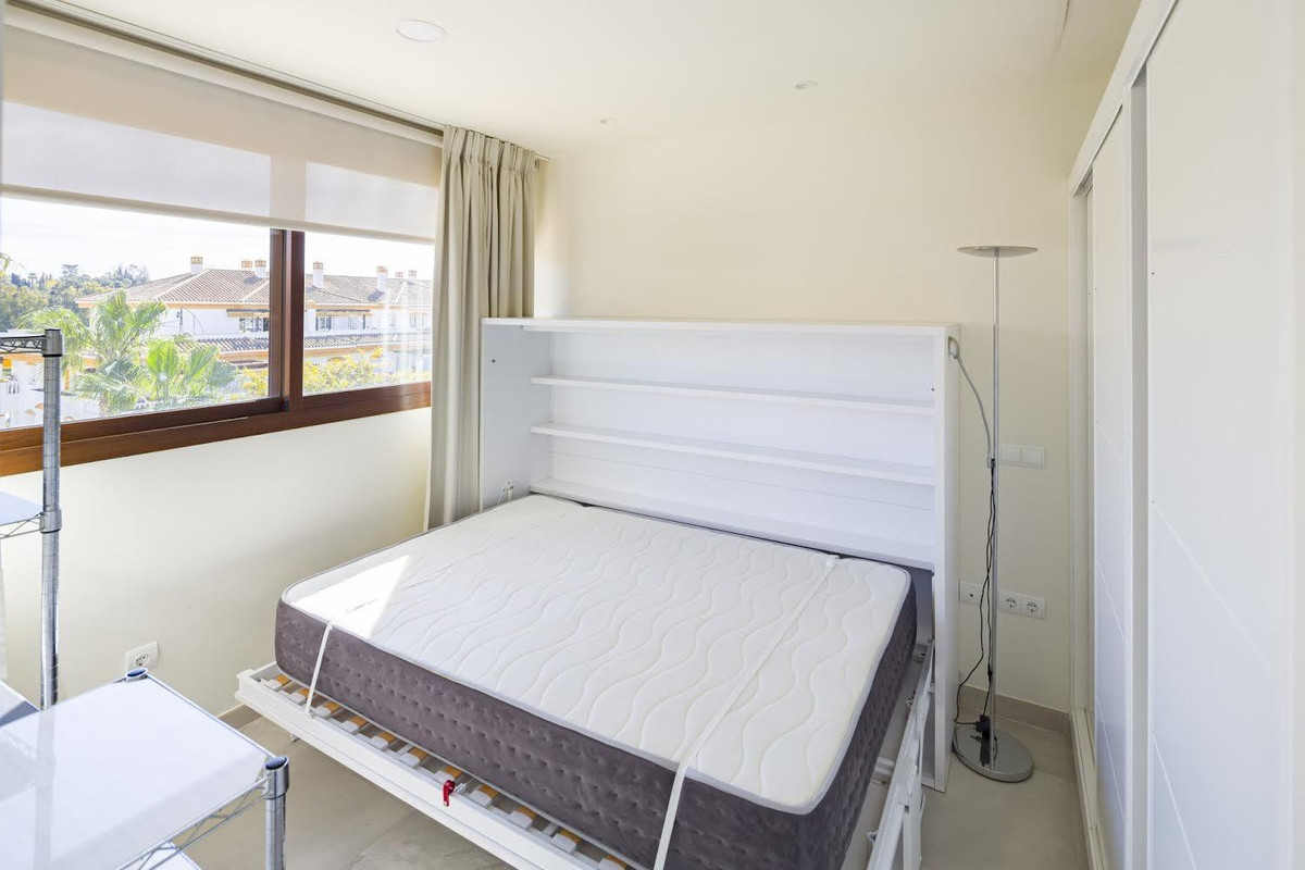 2 Bedroom Apartment for Sale in Nueva Andalucía — view 11