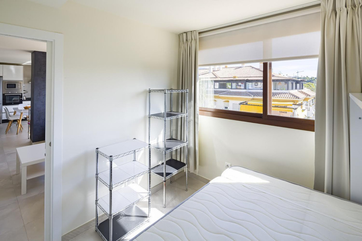 2 Bedroom Apartment for Sale in Nueva Andalucía — view 12