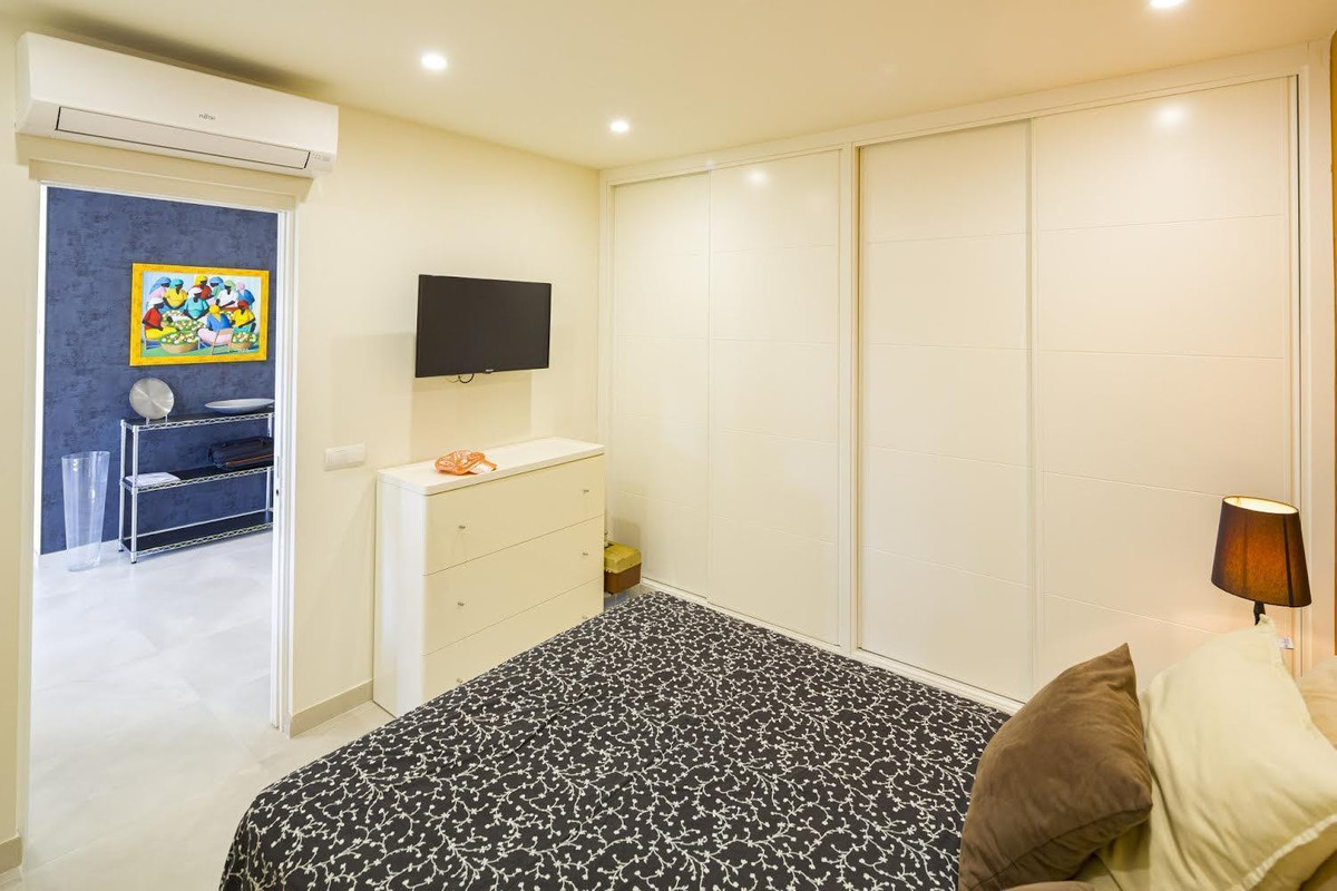 2 Bedroom Apartment for Sale in Nueva Andalucía — view 17