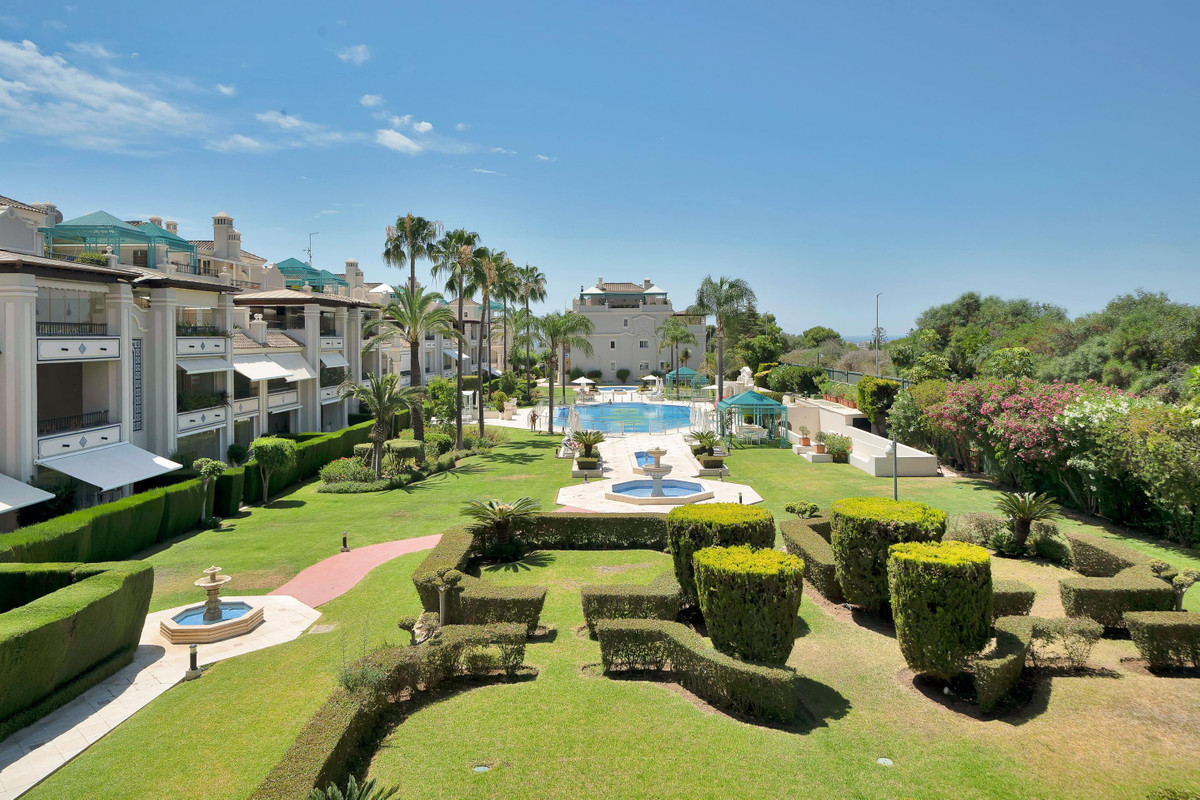 3 Bedroom Apartment for Sale in Marbella