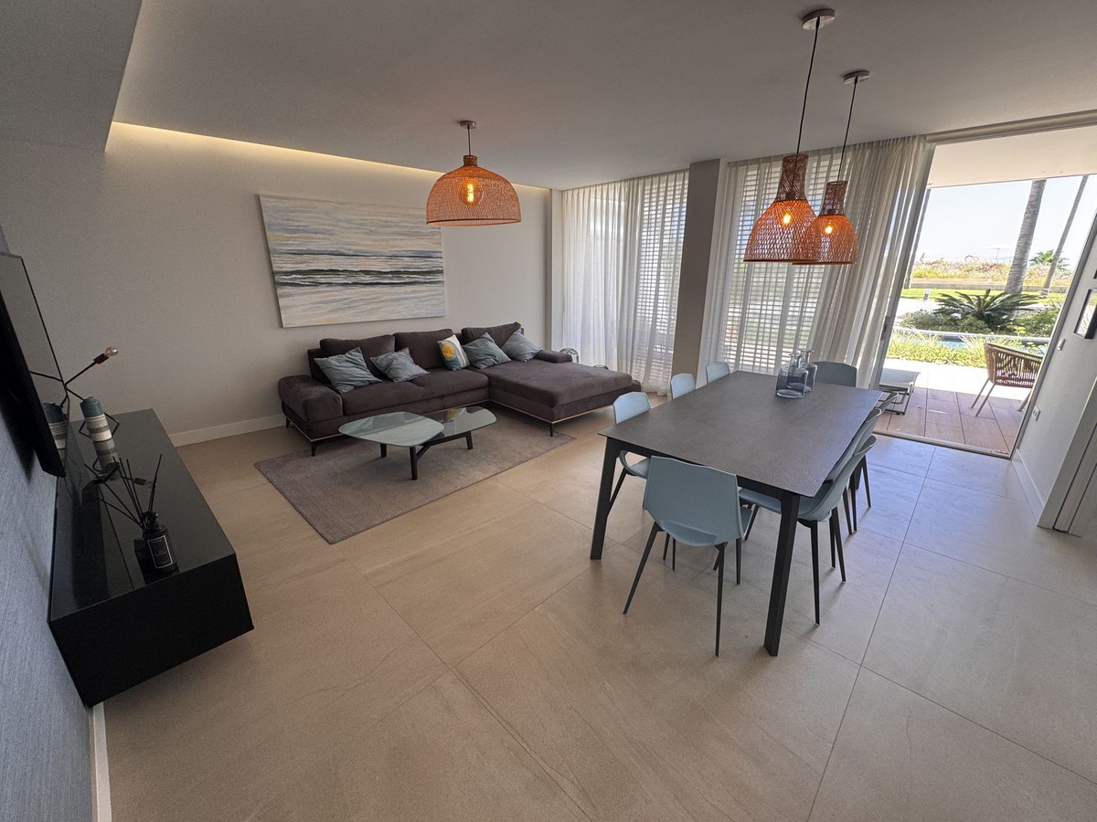2 Bedroom Apartment for Sale in Estepona — view 11