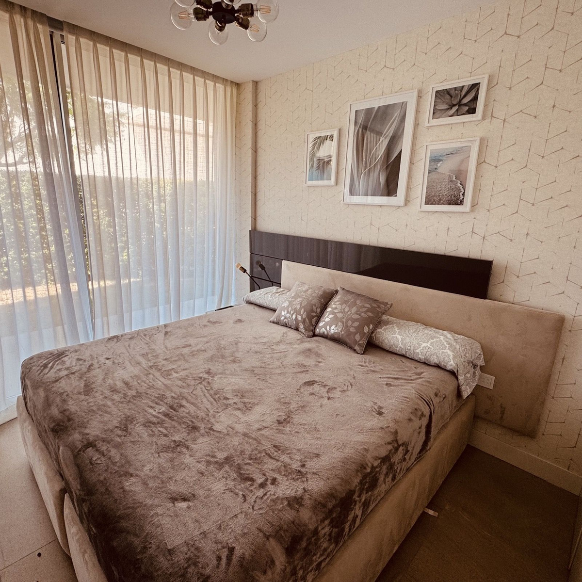2 Bedroom Apartment for Sale in Estepona — view 17