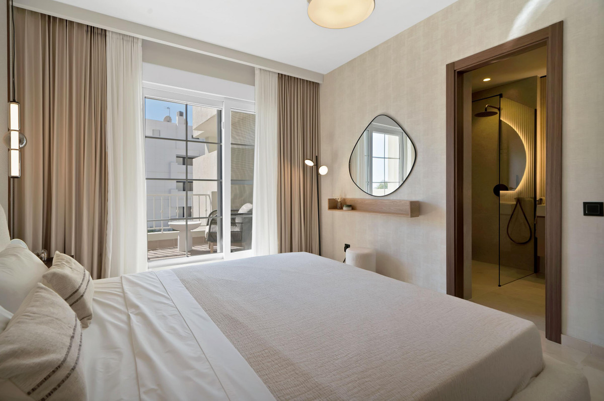 2 Bedroom Apartment for Sale in Marbella — view 11