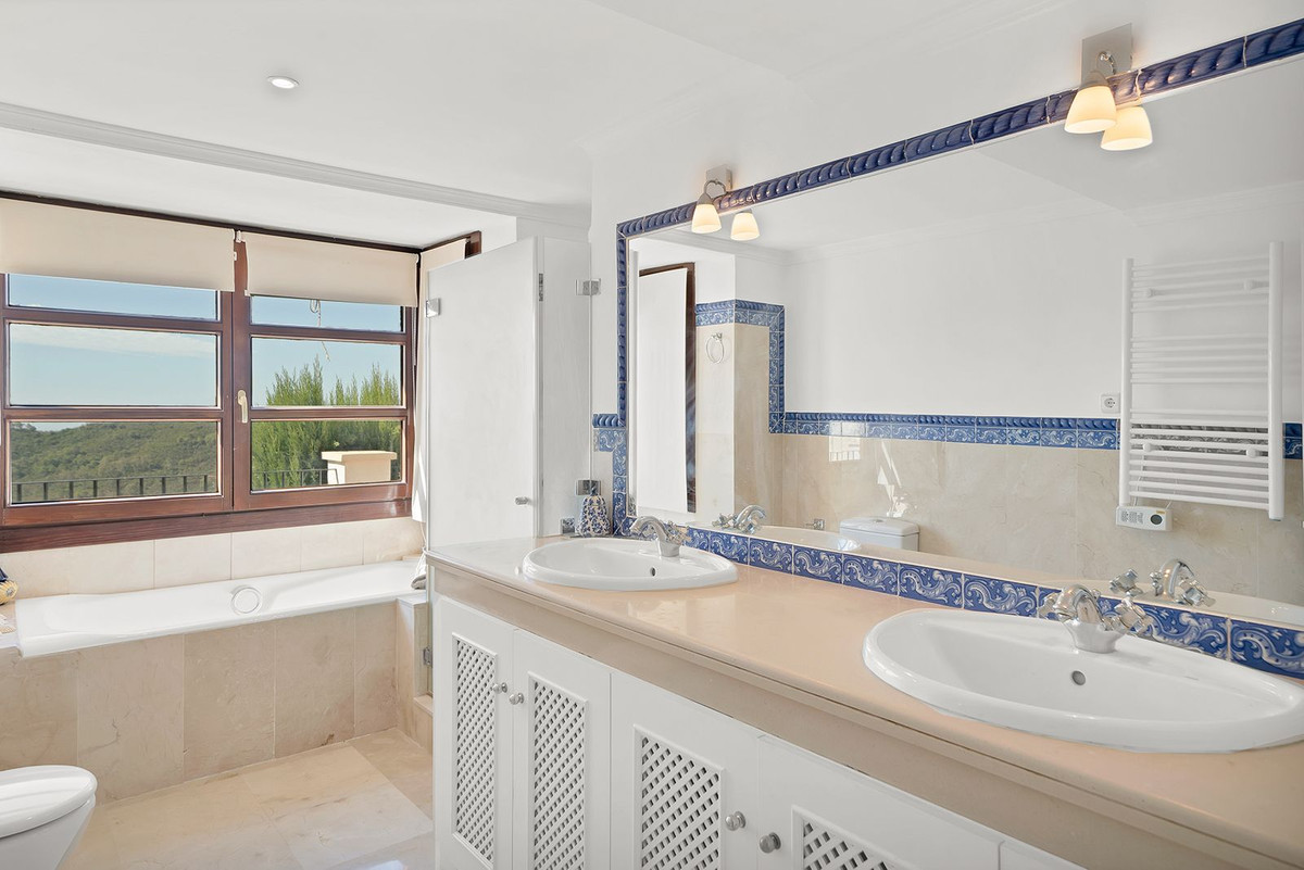3 Dormitorios Villa en Venta en Benahavís — view 14