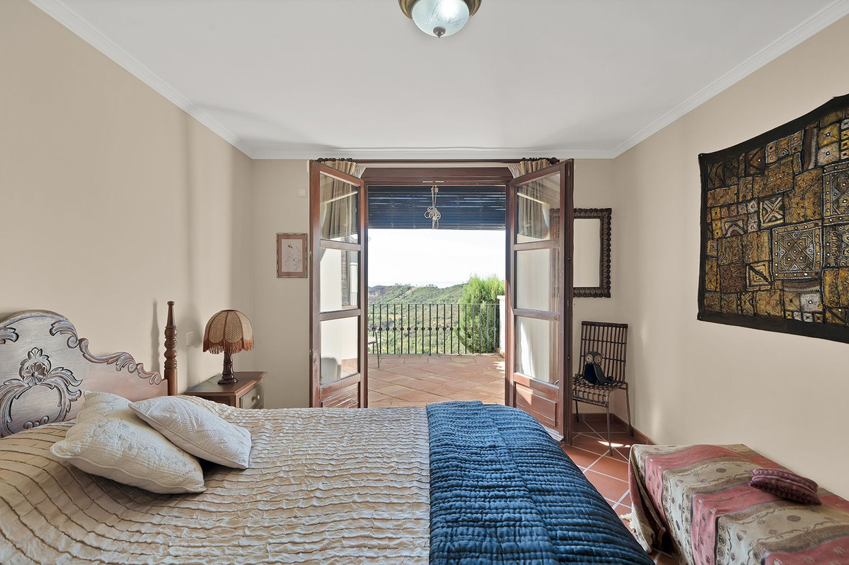 3 Dormitorios Villa en Venta en Benahavís — view 4