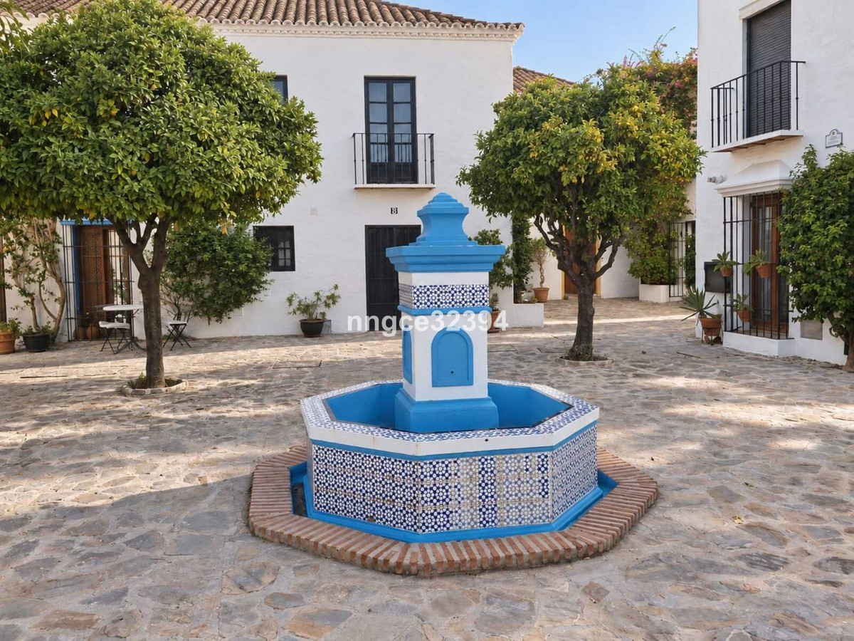 2 Bedroom Villa for Sale in Nueva Andalucía — view 15