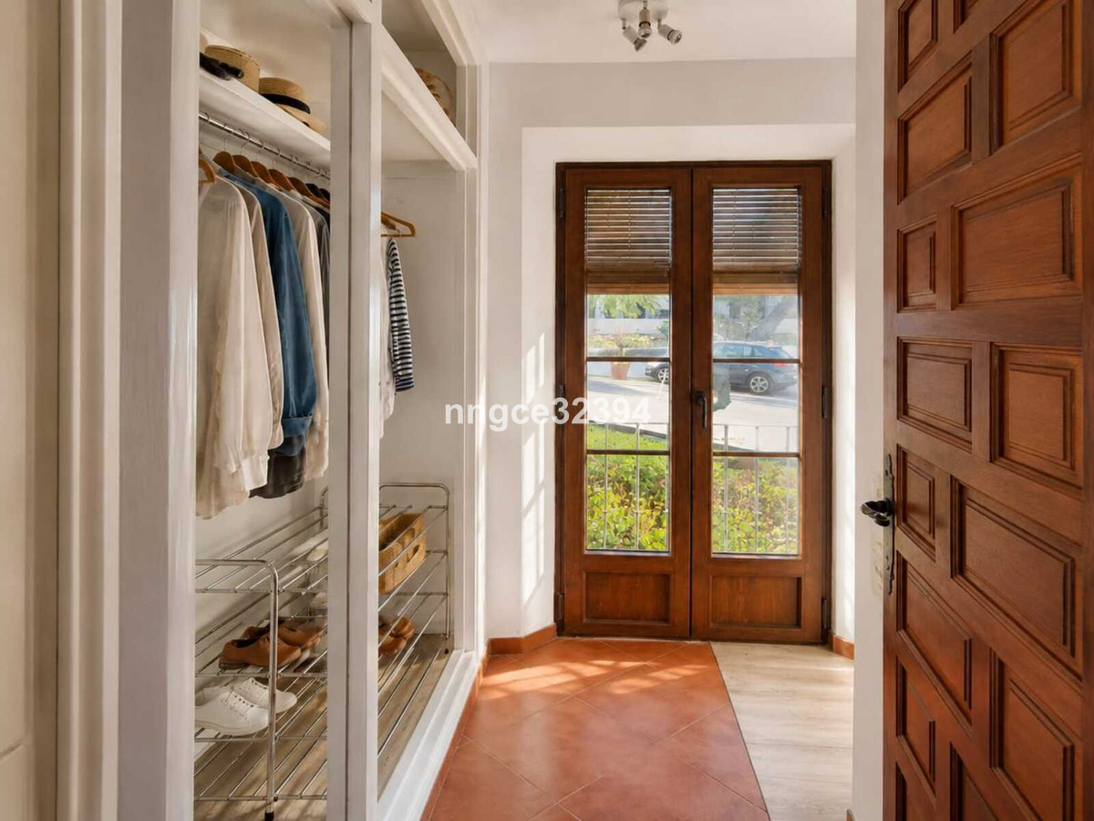 2 Bedroom Villa for Sale in Nueva Andalucía — view 7