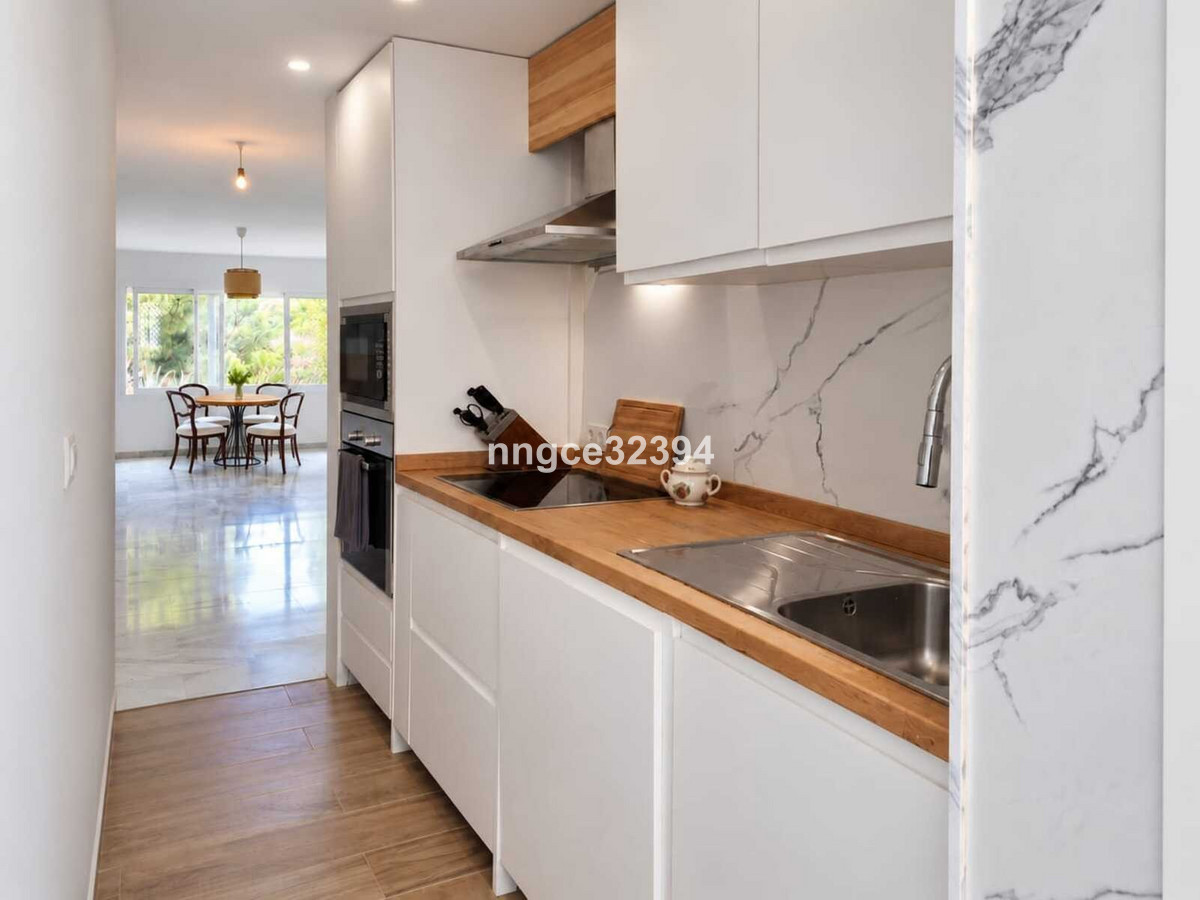 2 Bedroom Apartment for Sale in New Golden Mile — view 6