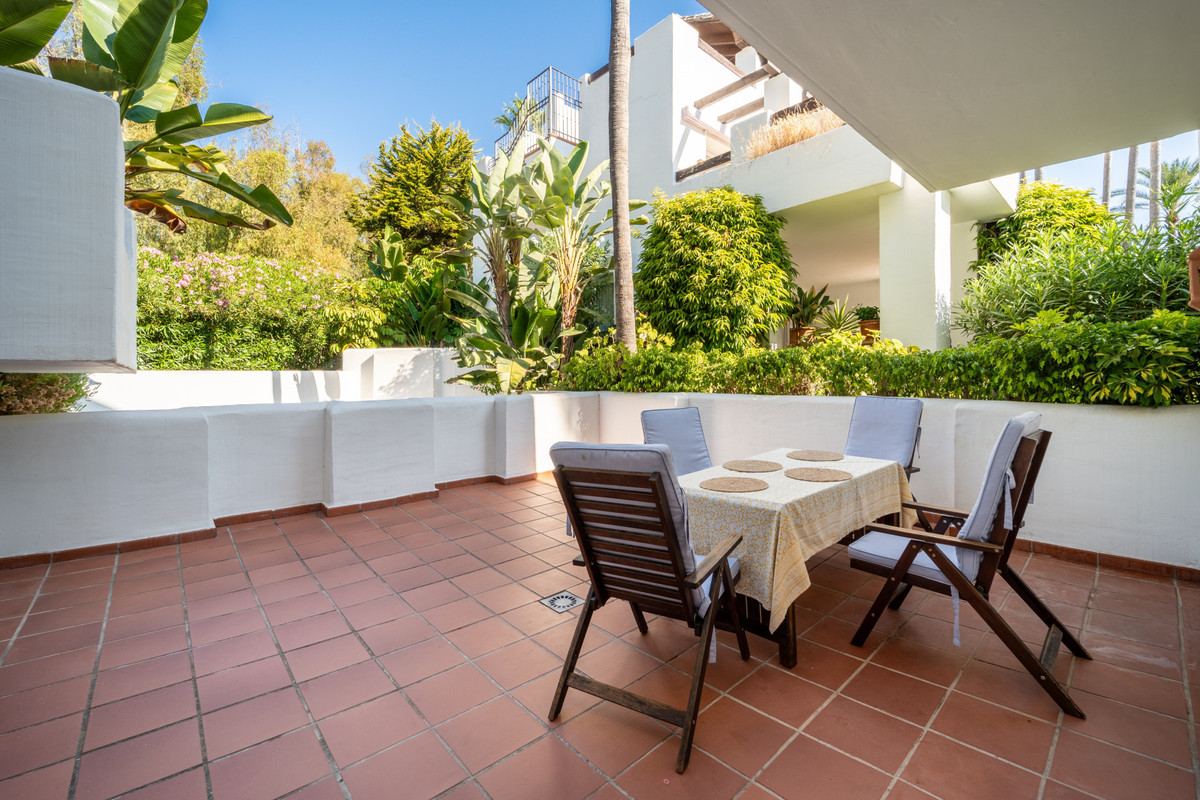 2 Chambres Appartement à Vendre à Estepona — view 3