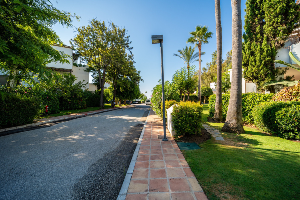 2 Chambres Appartement à Vendre à Estepona — view 6