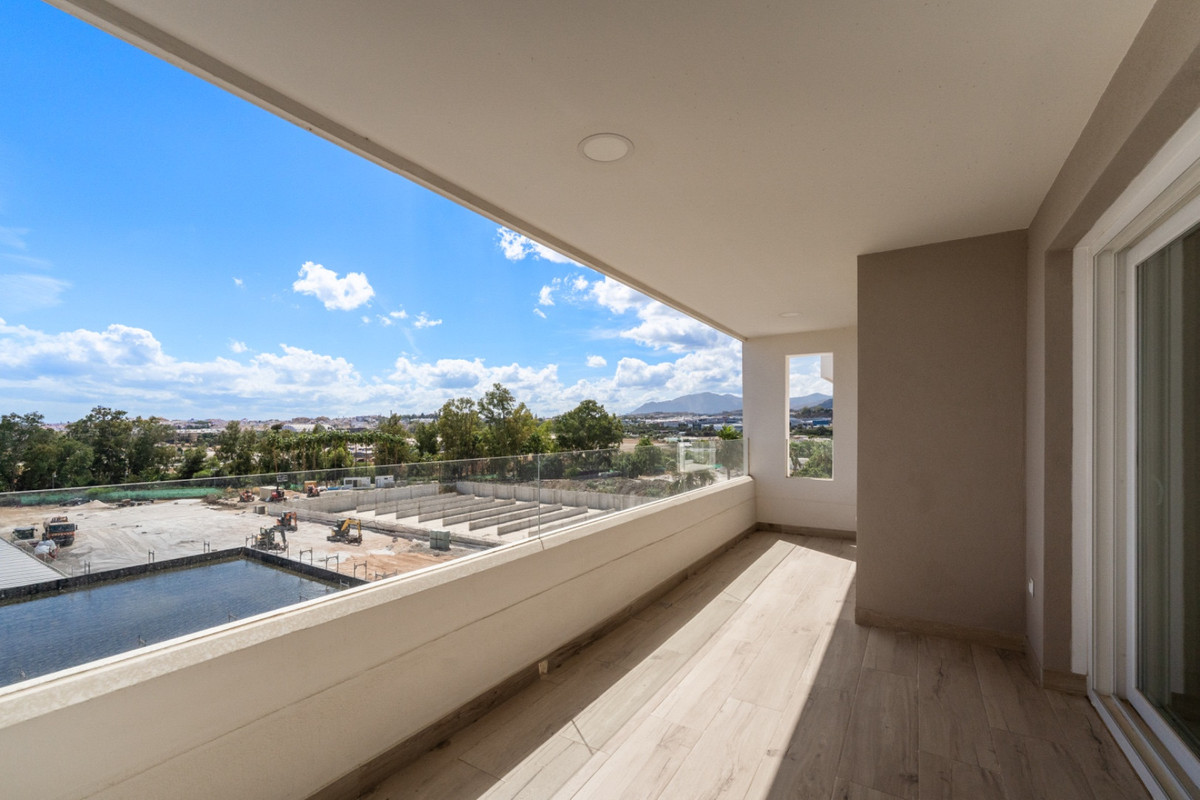 3 Bedroom Apartment for Sale in Nueva Andalucía — view 2