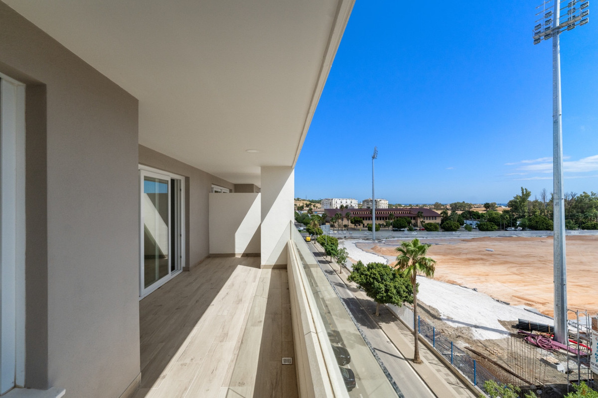 3 Bedroom Apartment for Sale in Nueva Andalucía — view 4