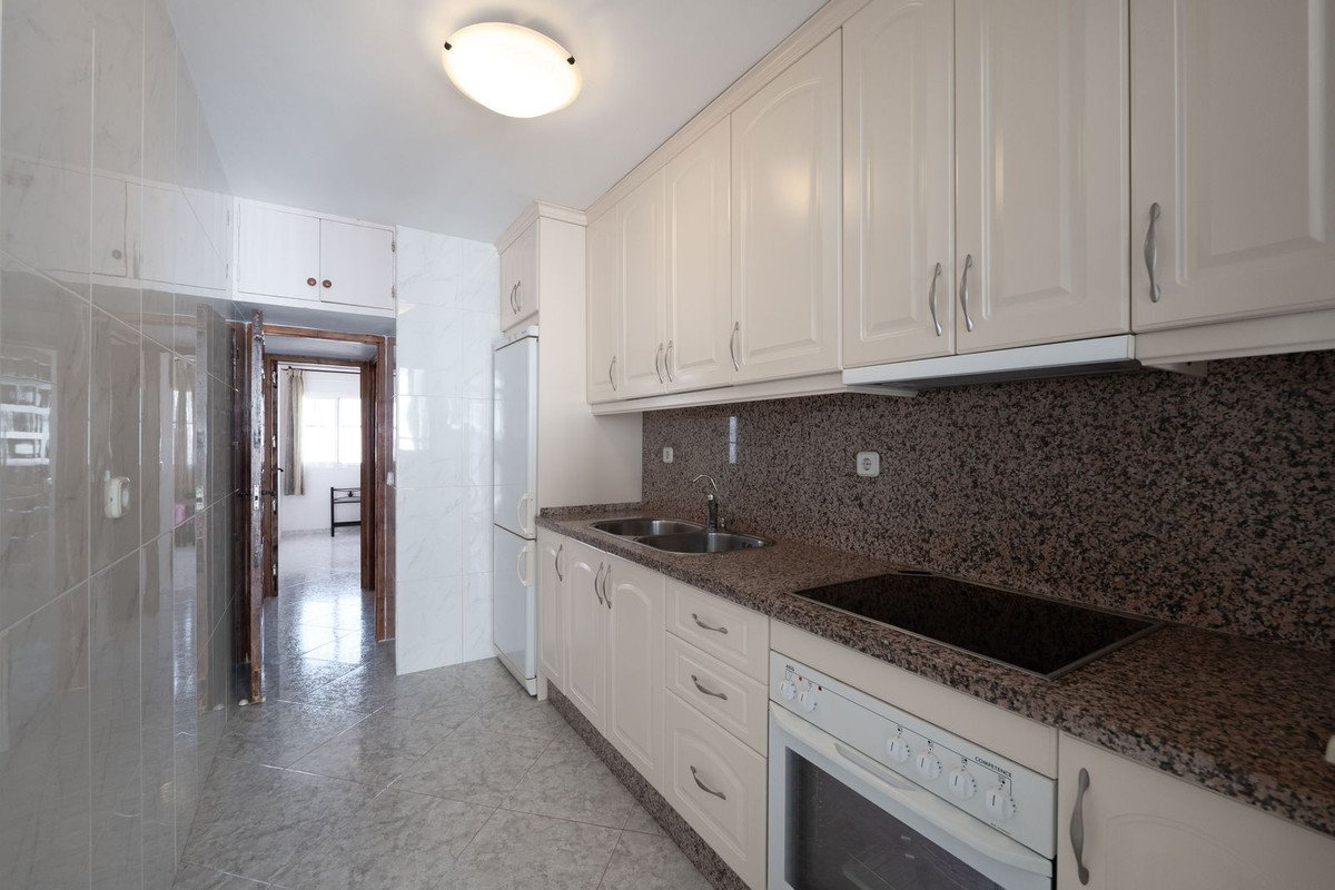 4 Bedroom Villa for Sale in Nueva Andalucía — view 4
