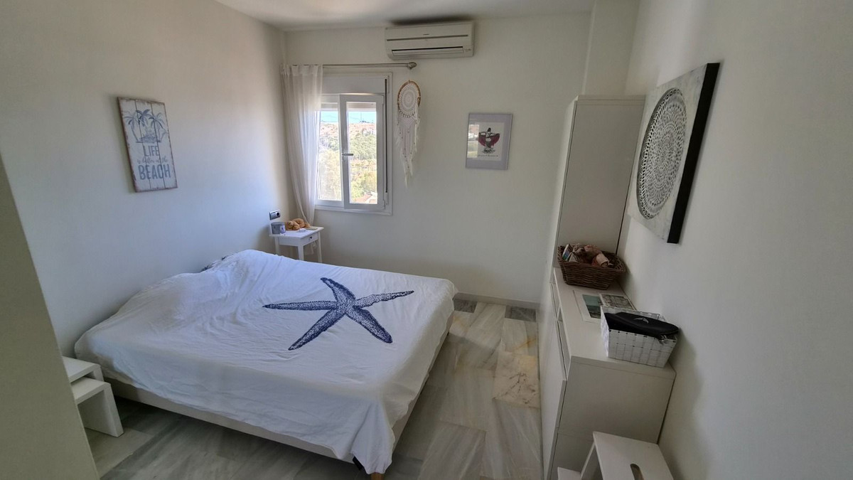 2 Bedroom Apartment for Sale in Estepona — view 10