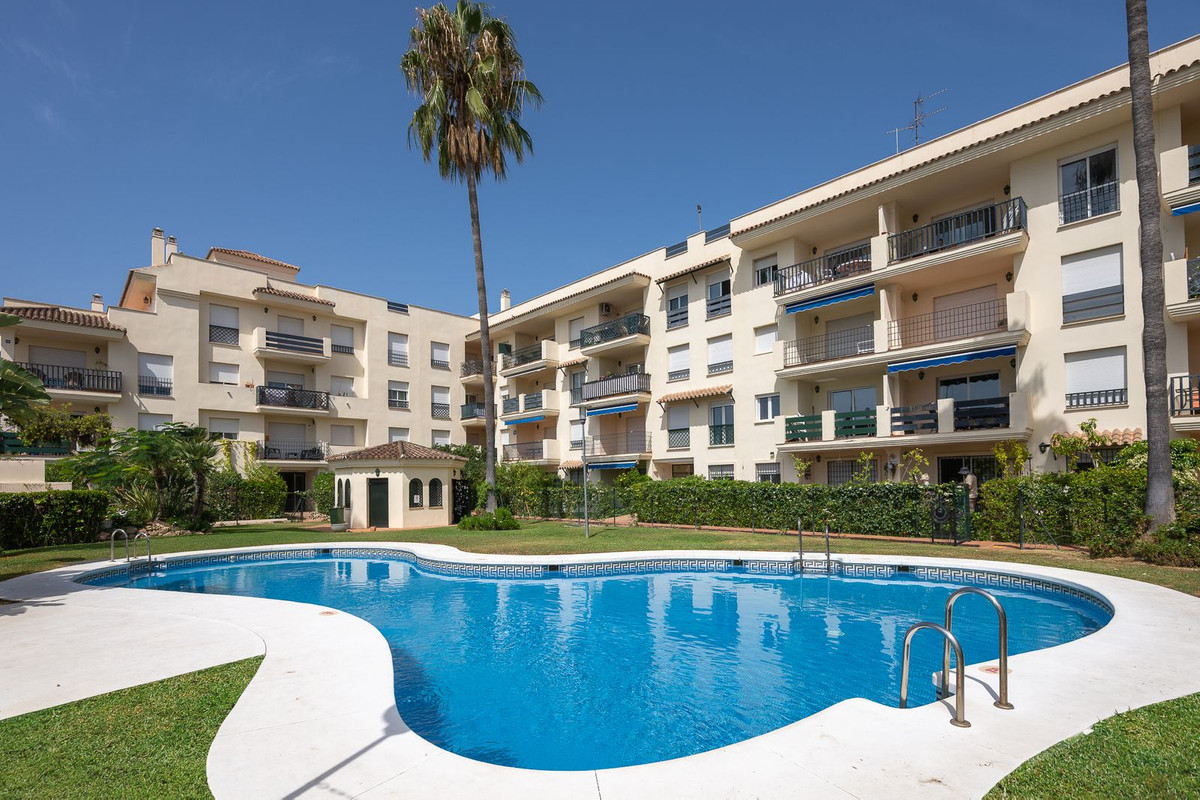2 Bedroom Apartment for Sale in Nueva Andalucía