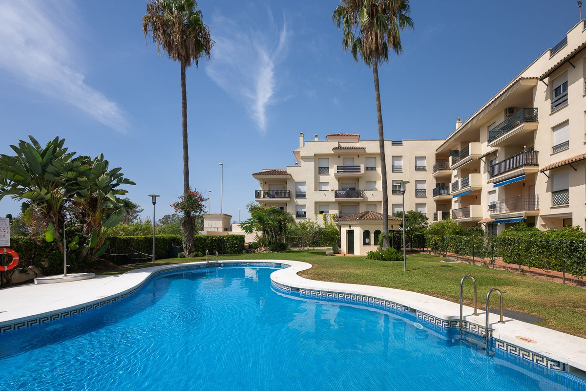 2 Bedroom Apartment for Sale in Nueva Andalucía — view 14