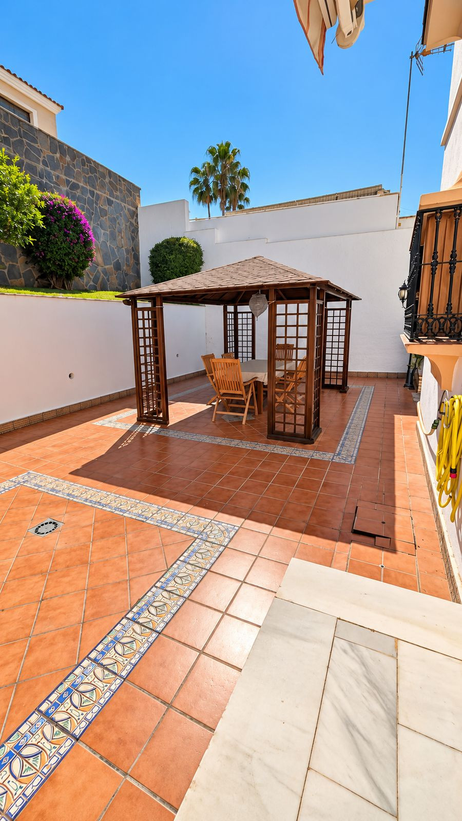 3 Bedroom Villa for Sale in Nueva Andalucía — view 13
