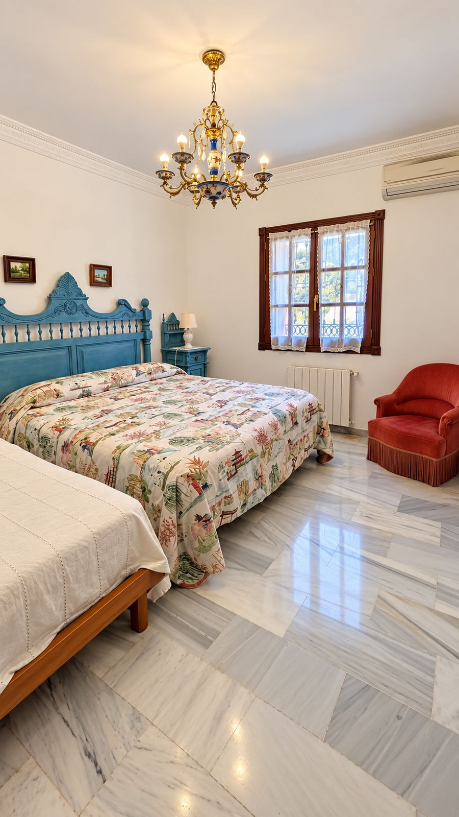 3 Bedroom Villa for Sale in Nueva Andalucía — view 7
