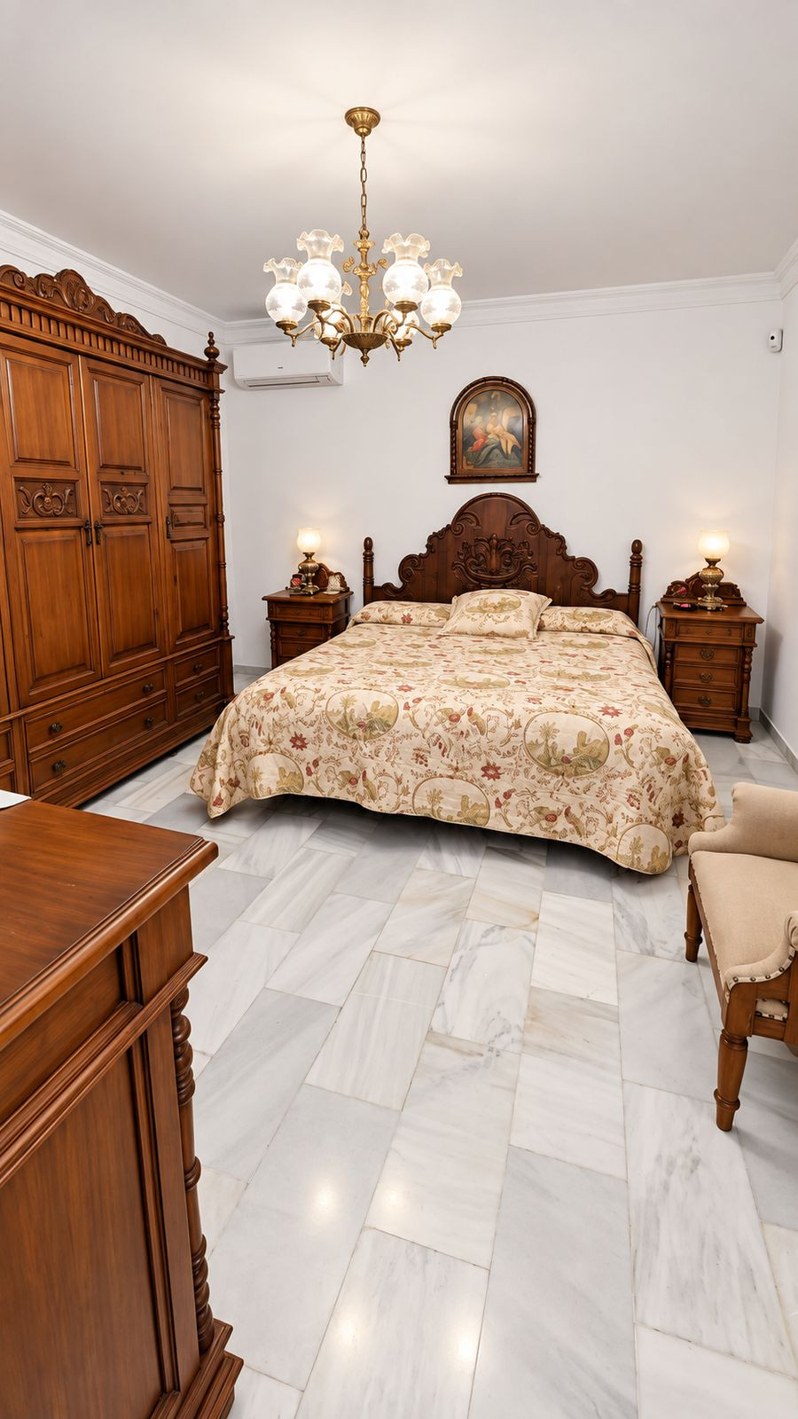3 Bedroom Villa for Sale in Nueva Andalucía — view 9