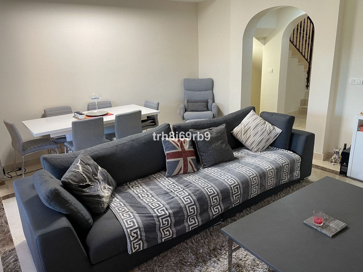 3 Bedroom Villa for Sale in Estepona — 5