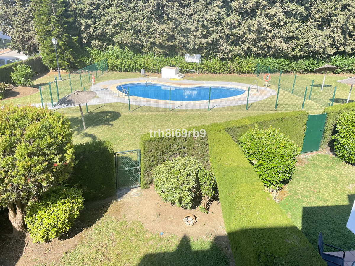 3 Bedroom Apartment for Sale in Estepona