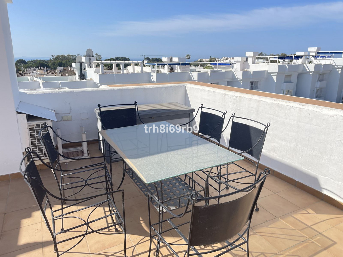 3 Bedroom Apartment for Sale in Estepona — 5